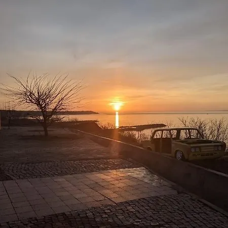 Apartment Lion1, Schwarzmeertraum, Stilvoll, 7 Minuten Zum Strand, Wlan Gratis Burgas City