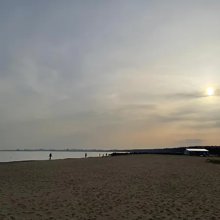 Lion1, Schwarzmeertraum, Stilvoll, 7 Minuten Zum Strand, Wlan Gratis 부르가스